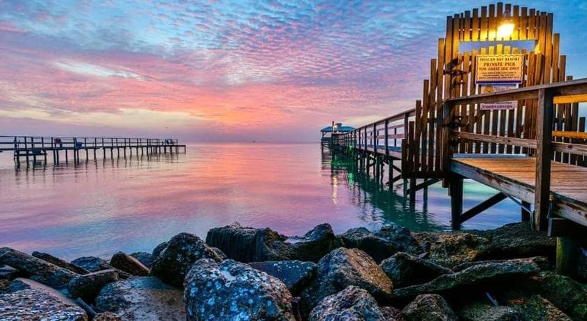 Concrete contractors in Pelican Bay, TX