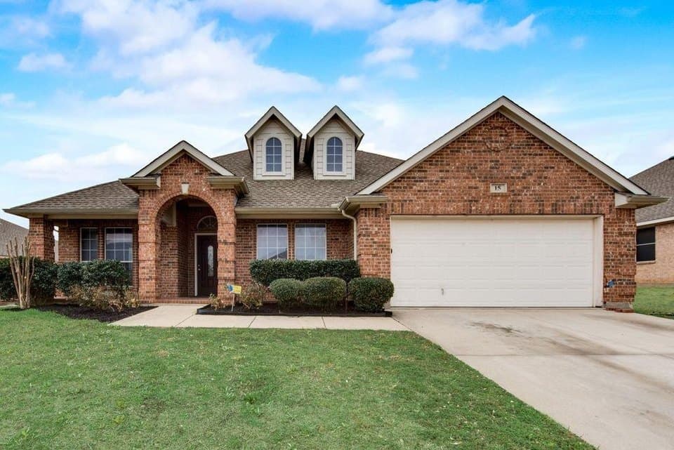 Concrete contractors in Edgecliff Village, TX